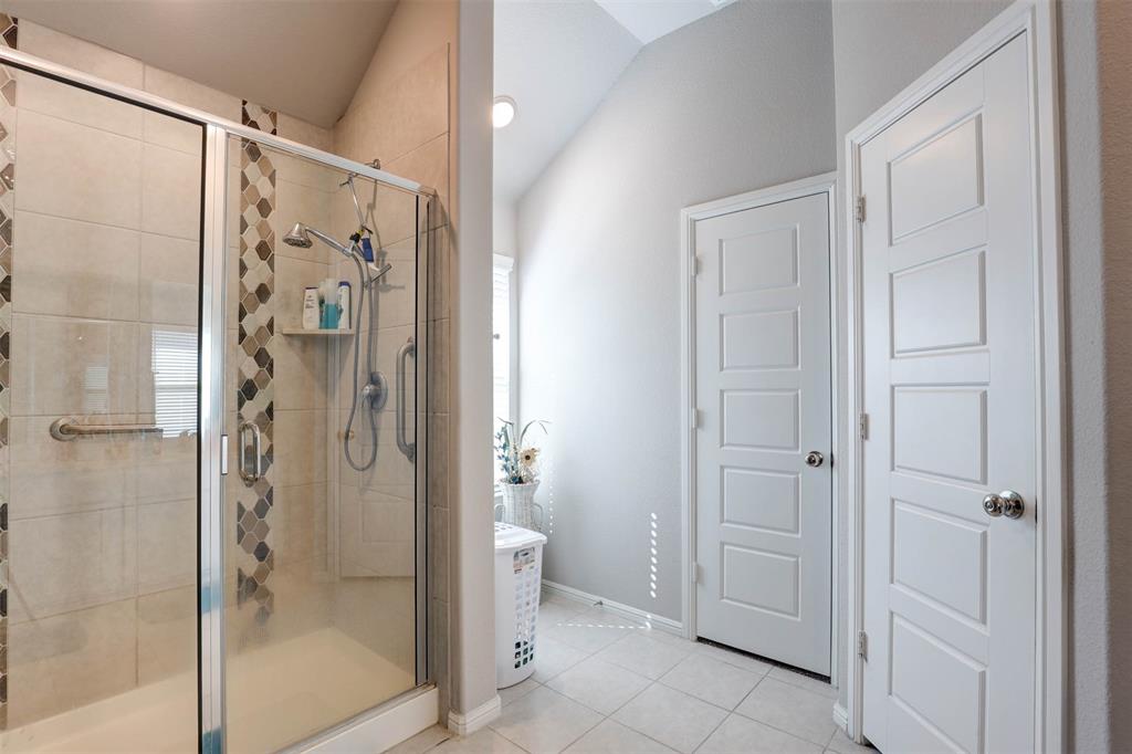 8948 Bronze Meadow Drive Property Photo 17