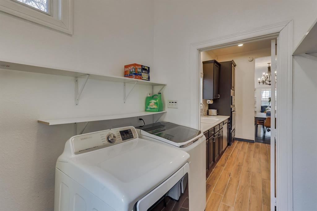 909 Elsbeth Street Property Photo 14