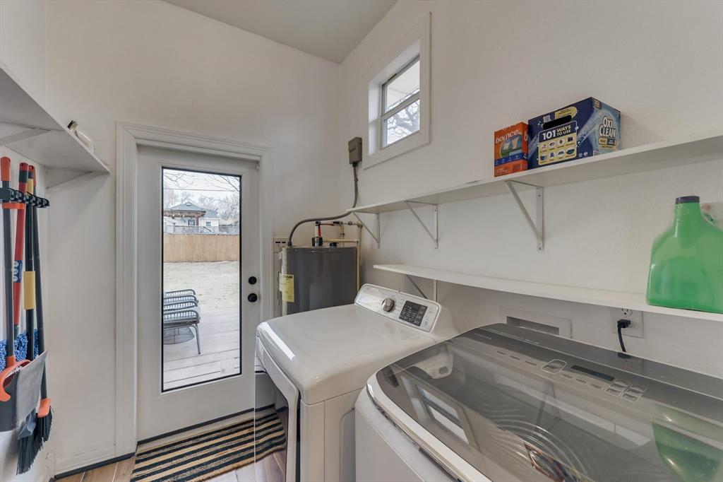 909 Elsbeth Street Property Photo 19