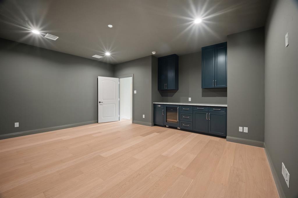 2963 Sunset Boulevard Property Photo 19