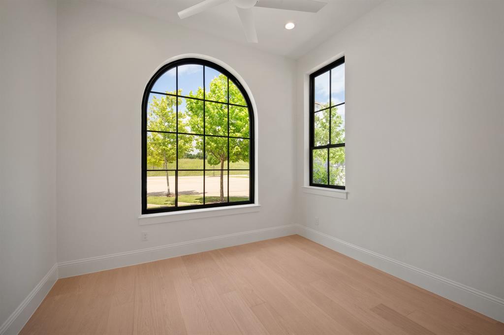 2963 Sunset Boulevard Property Photo 20