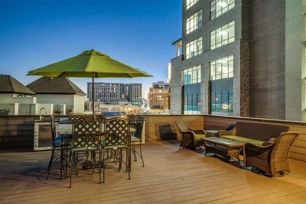 2111 Albany Street Property Photo 1