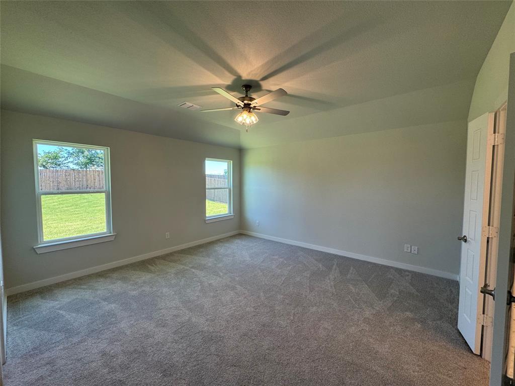 605 Finlee Way Property Photo 17