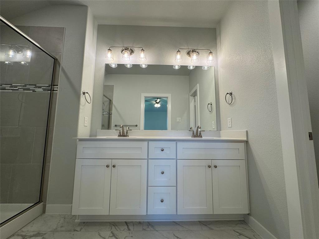 605 Finlee Way Property Photo 20