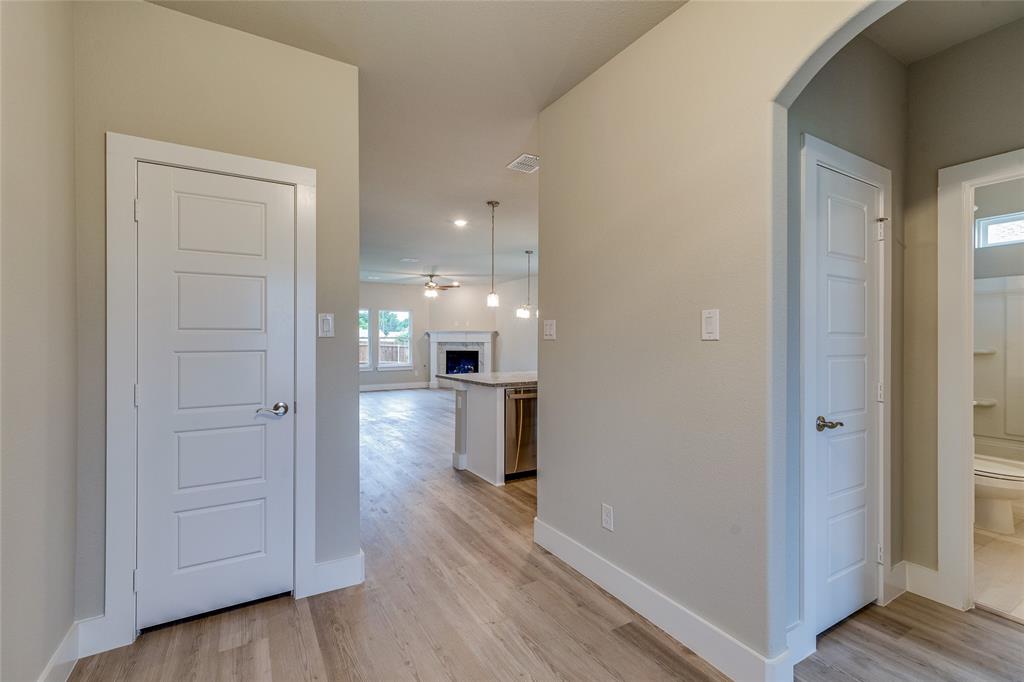 602 Kyle Drive Property Photo 4