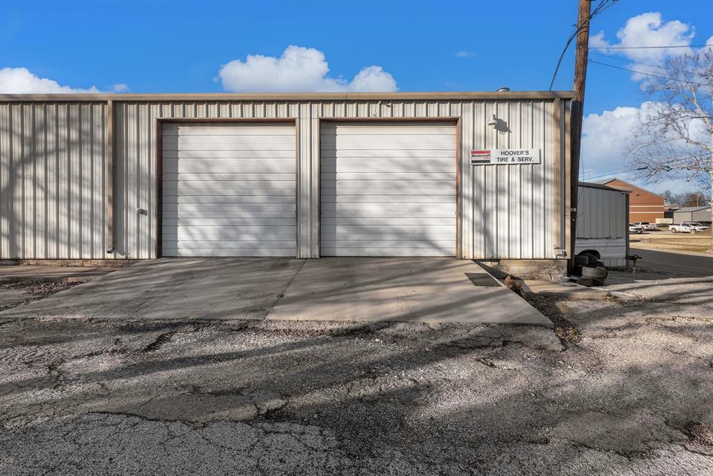 1510 Washington Property Photo 8