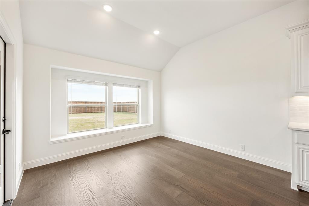 2407 Drummond Street Property Photo 19