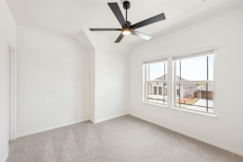 2407 Drummond Street Property Photo 33