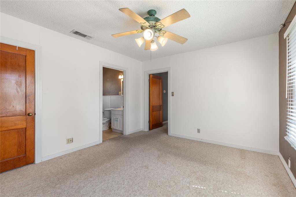 220 N Holly Property Photo 34