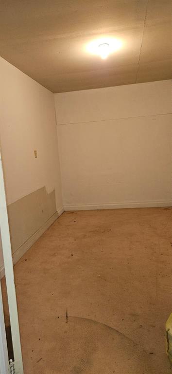 532 N Travis Street Property Photo 14