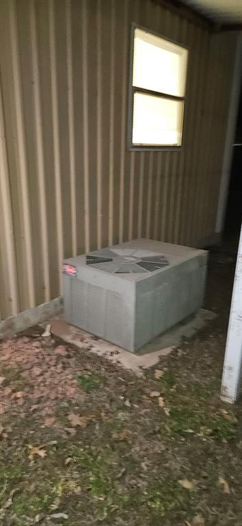 532 N Travis Street Property Photo 23