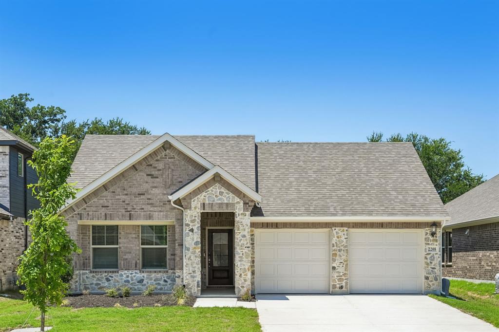 2208 Nicole Drive Property Photo 1