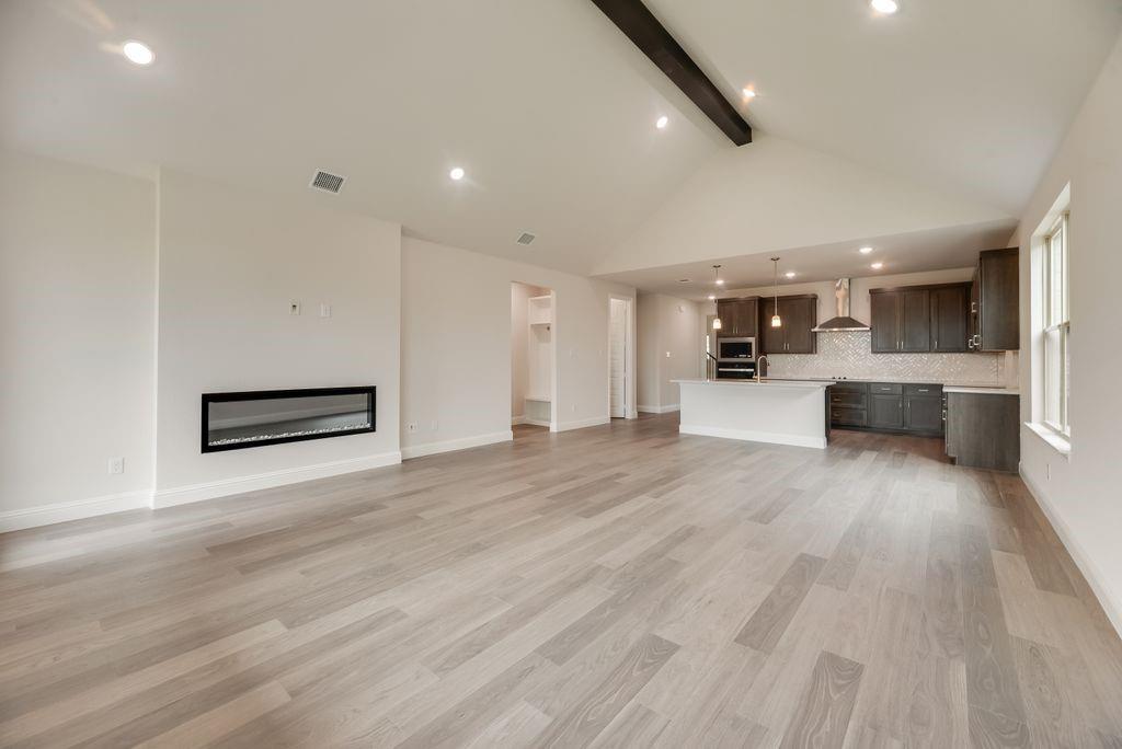 1055 Birdie Street Property Photo 3