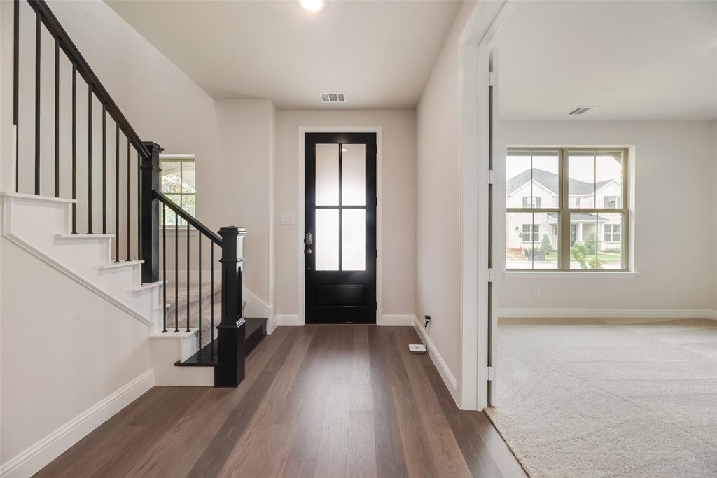 1055 Birdie Street Property Photo 5