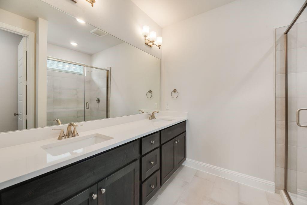 1055 Birdie Street Property Photo 17