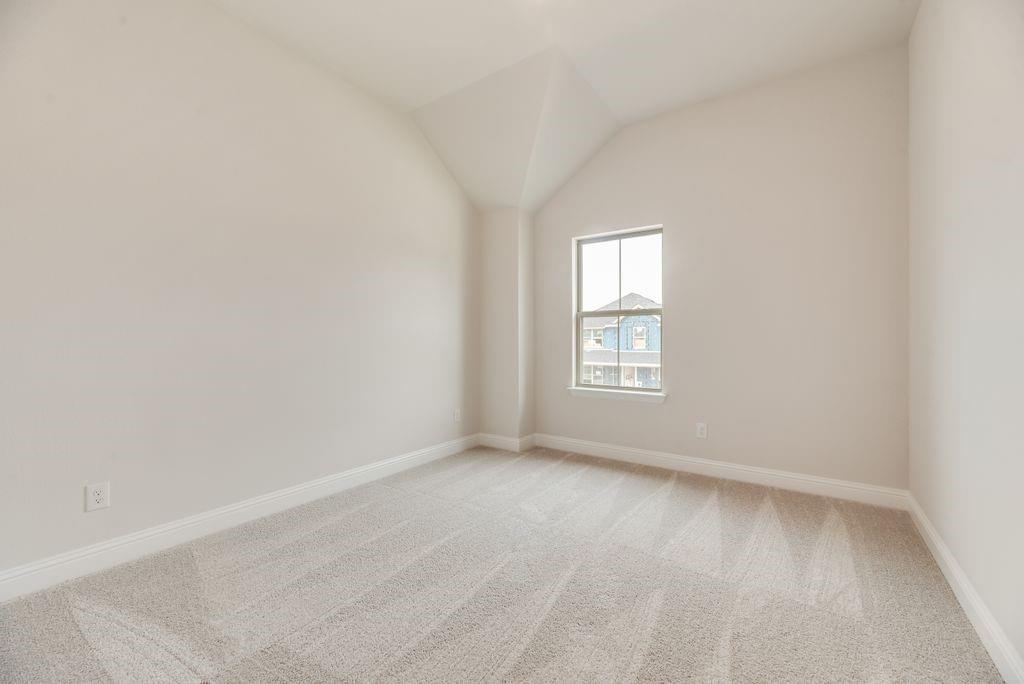 1055 Birdie Street Property Photo 21
