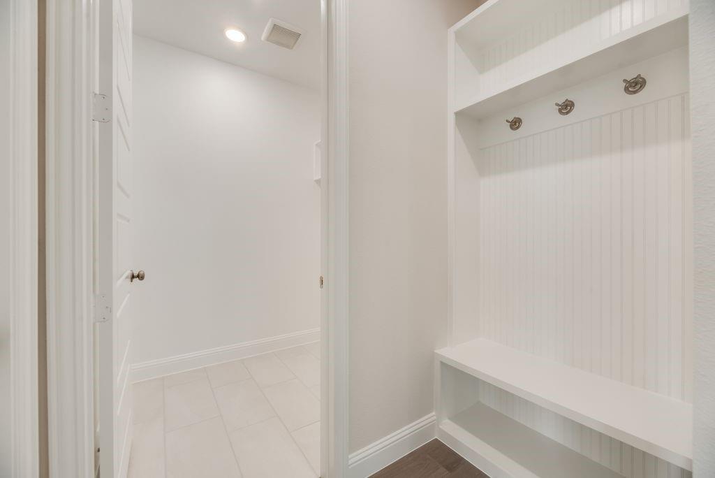 1055 Birdie Street Property Photo 27