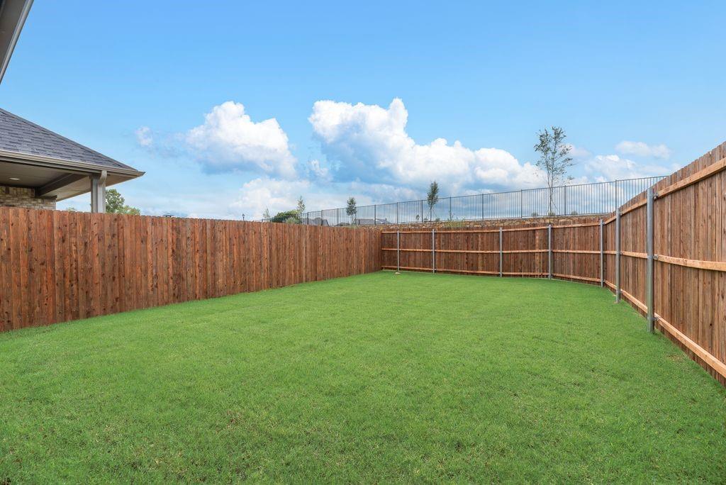 1055 Birdie Street Property Photo 30