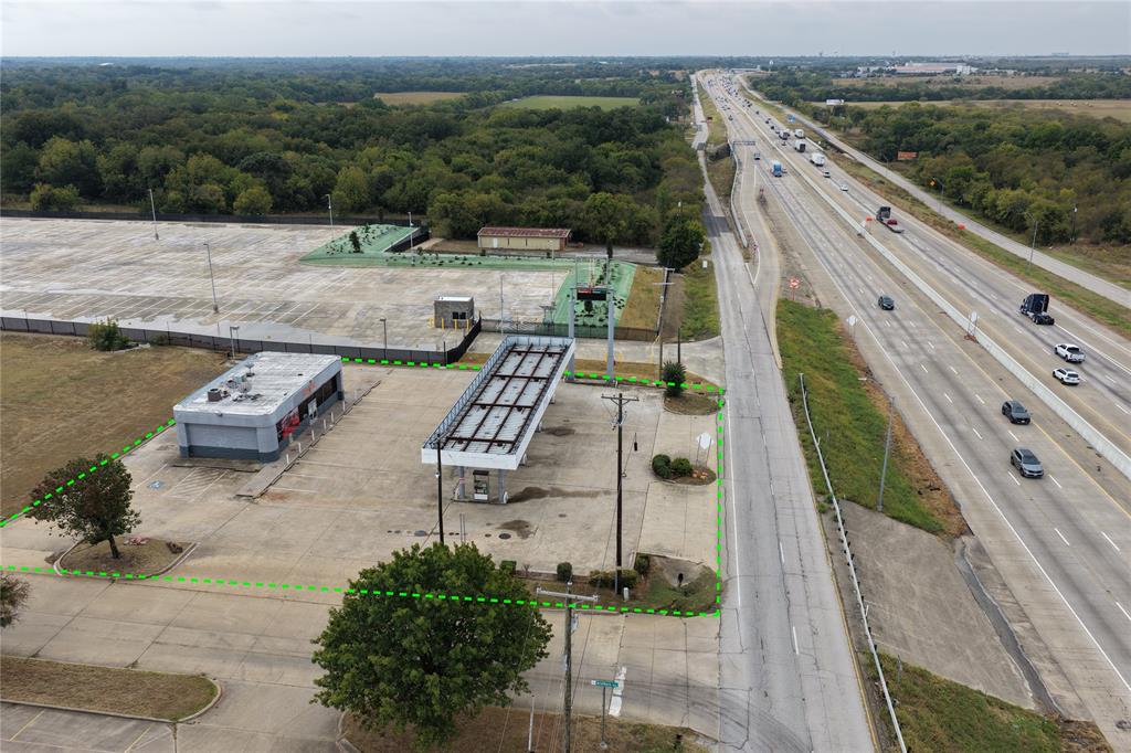 300 S Interstate 35 Road