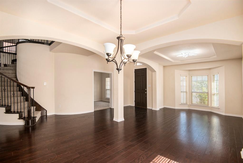 9801 Yellow Cup Drive Property Photo 8