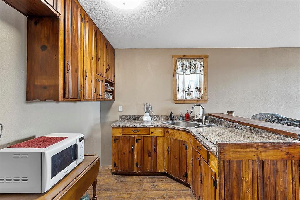 2011 Miller Road Property Photo 8