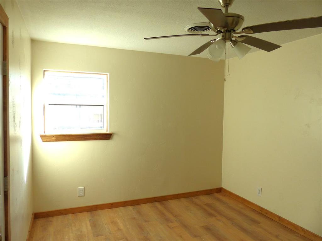 1922 S Pine Property Photo 12