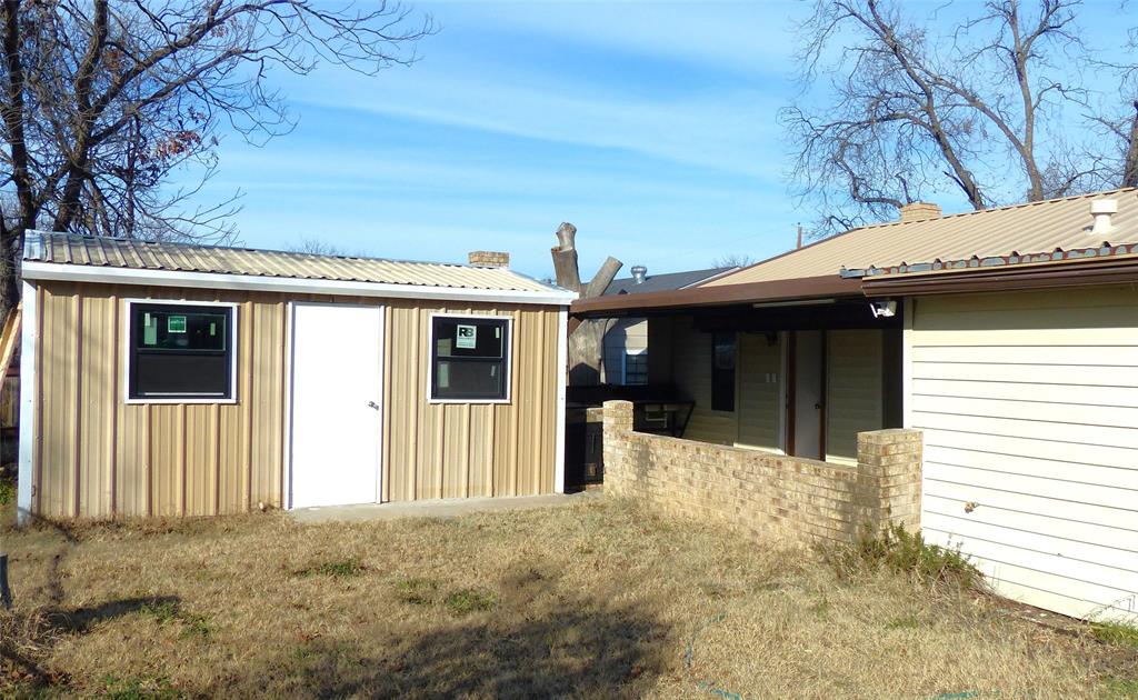 1922 S Pine Property Photo 21
