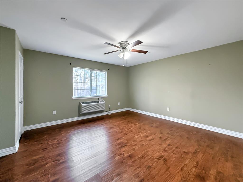 2508 W Crawford Street Property Photo 24