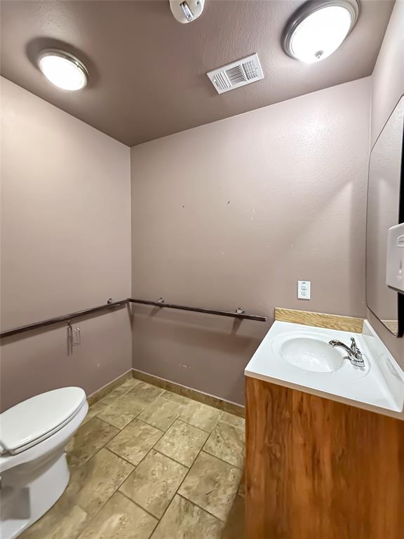 2508 W Crawford Street Property Photo 34