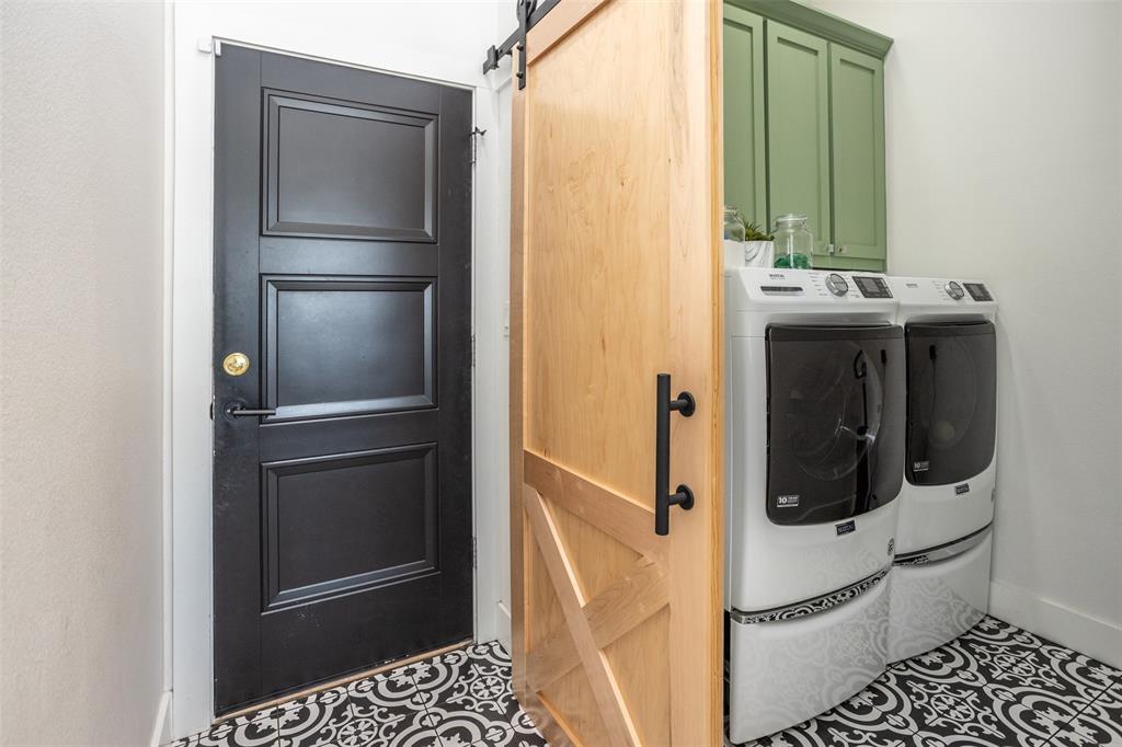 104 Park Lane Property Photo 23