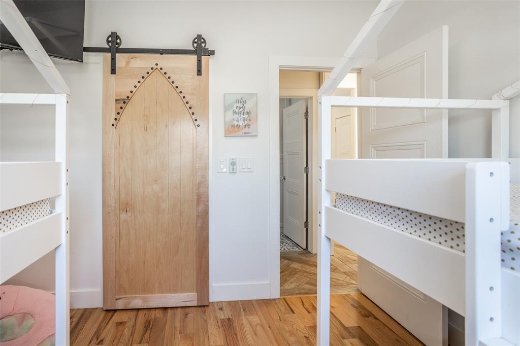 104 Park Lane Property Photo 31