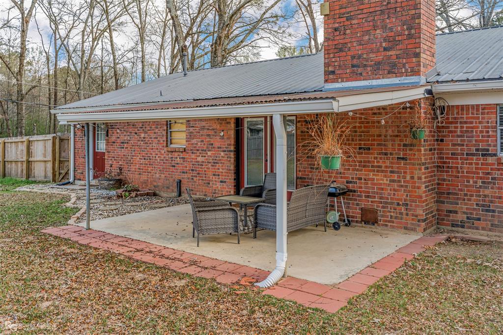 240 Mcdowell Street Property Photo 3