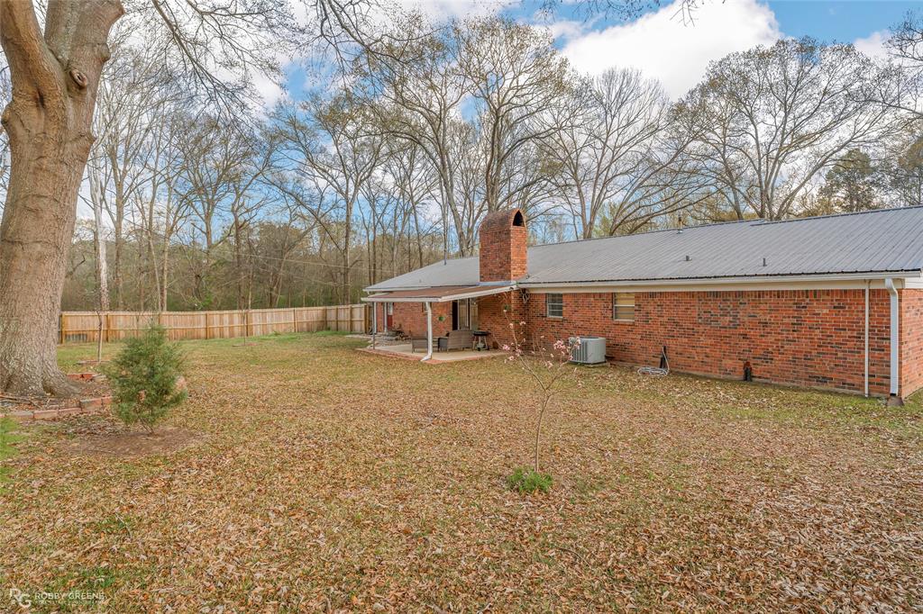 240 Mcdowell Street Property Photo 8
