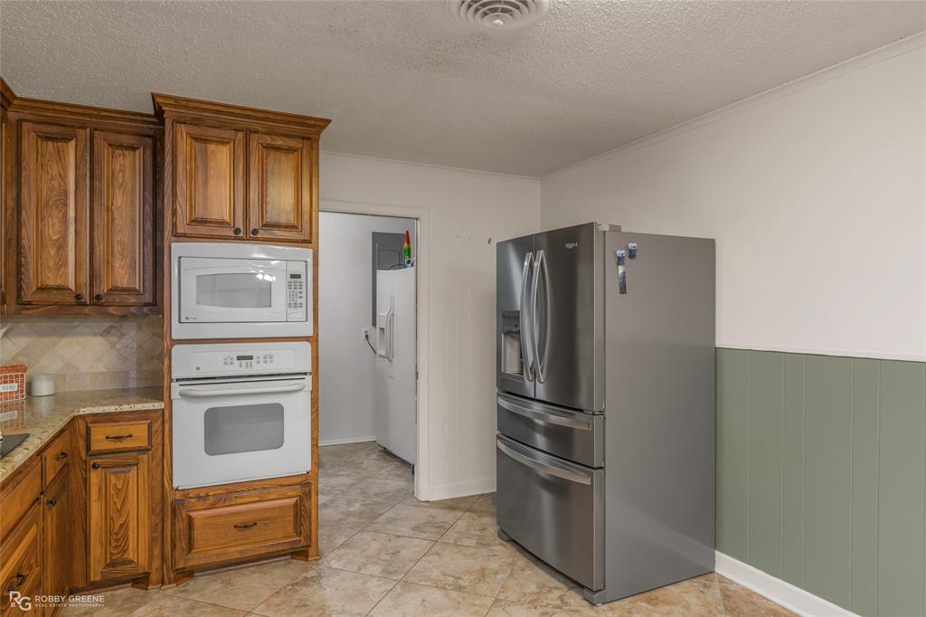 240 Mcdowell Street Property Photo 15