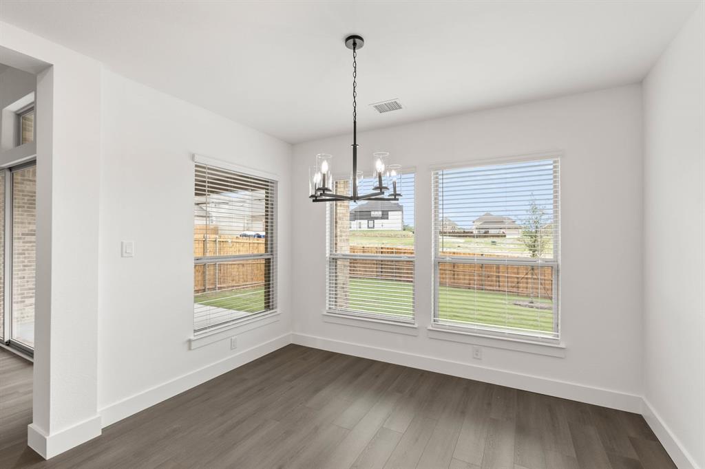 413 Newpark Boulevard Property Photo 9