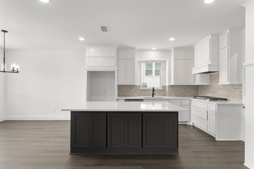 413 Newpark Boulevard Property Photo 19
