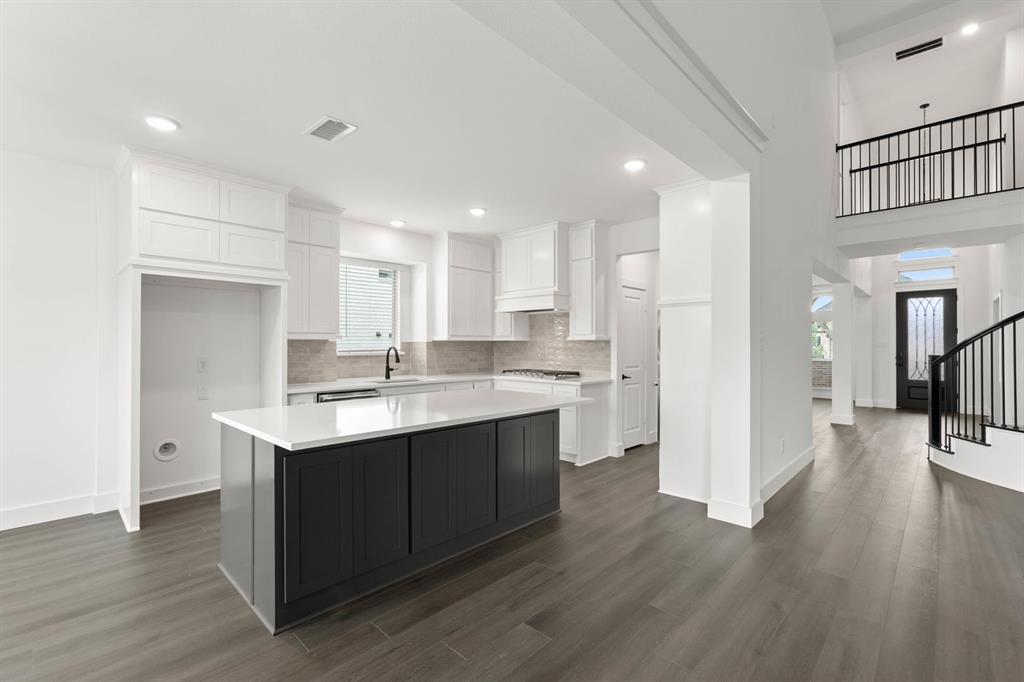 413 Newpark Boulevard Property Photo 20