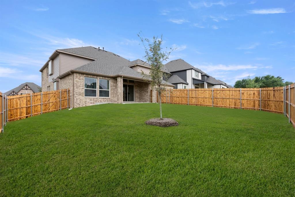 413 Newpark Boulevard Property Photo 35