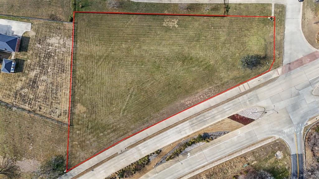 2502 Texas Plume Road Property Photo 3