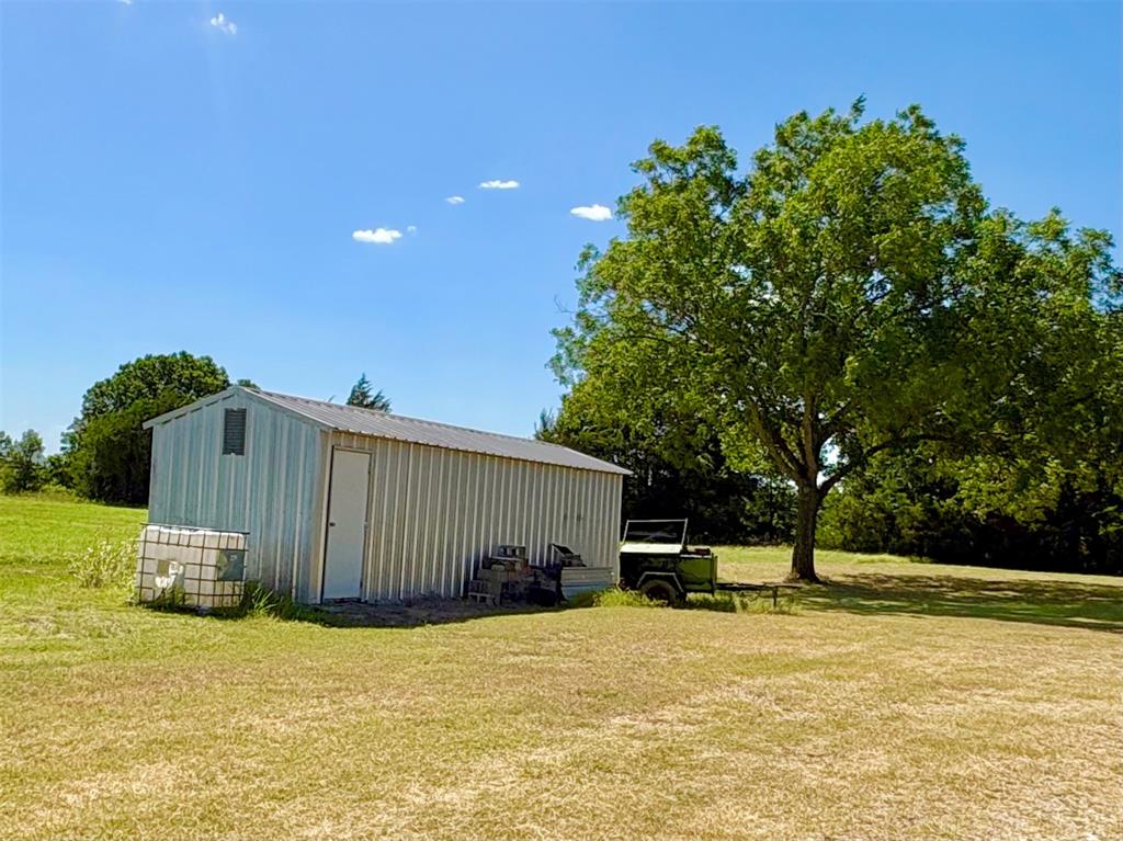 7031 Golinda Drive Property Photo 11