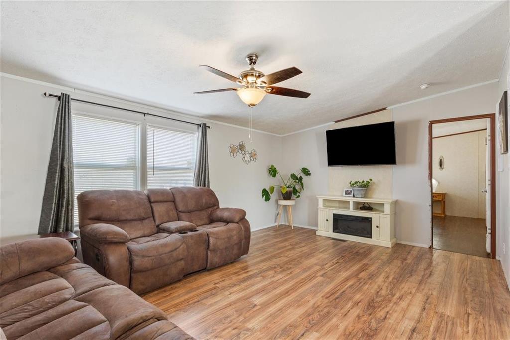 247 N Lake Street Property Photo 5