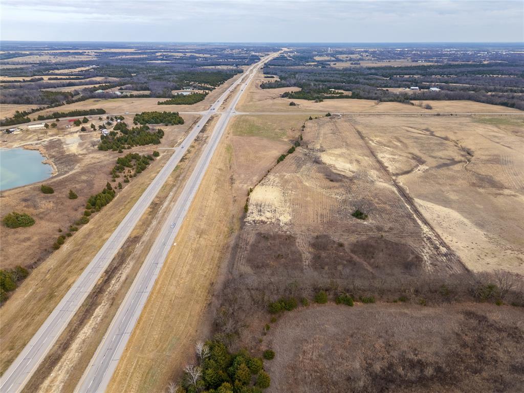 18528 E Fm-1396 Property Photo 5