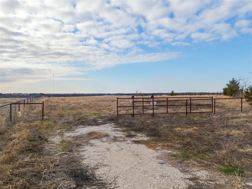 18528 E Fm-1396 Property Photo 20