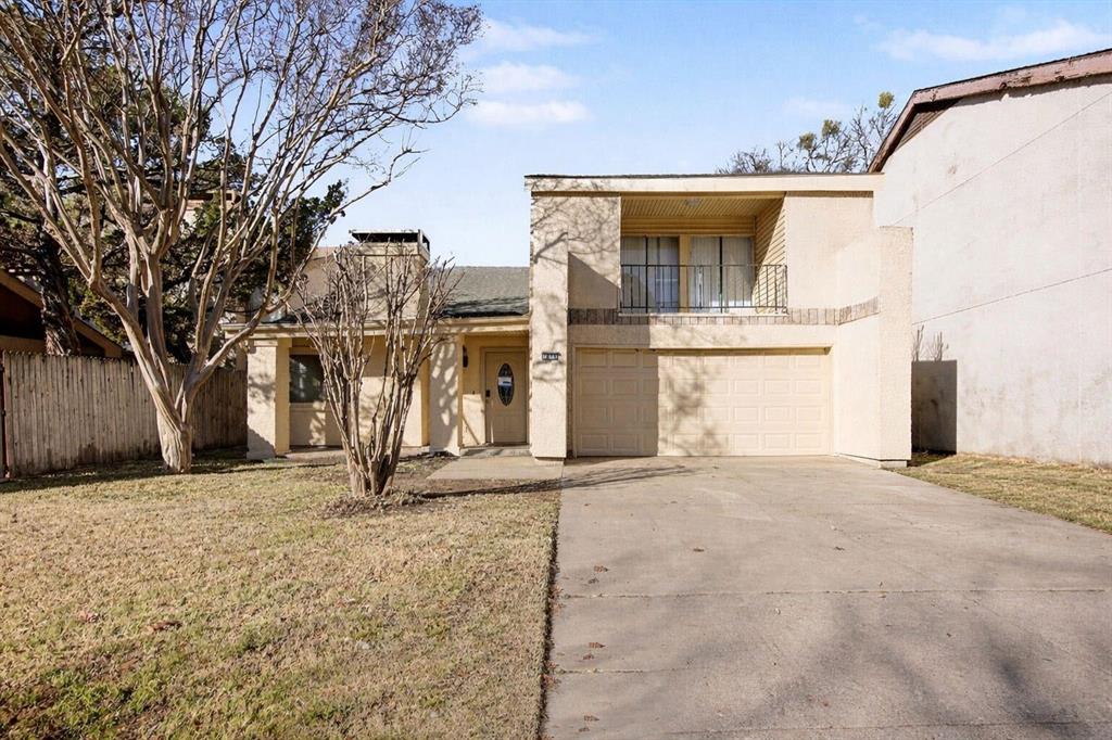 1606 Hawthorne Drive Property Photo 1