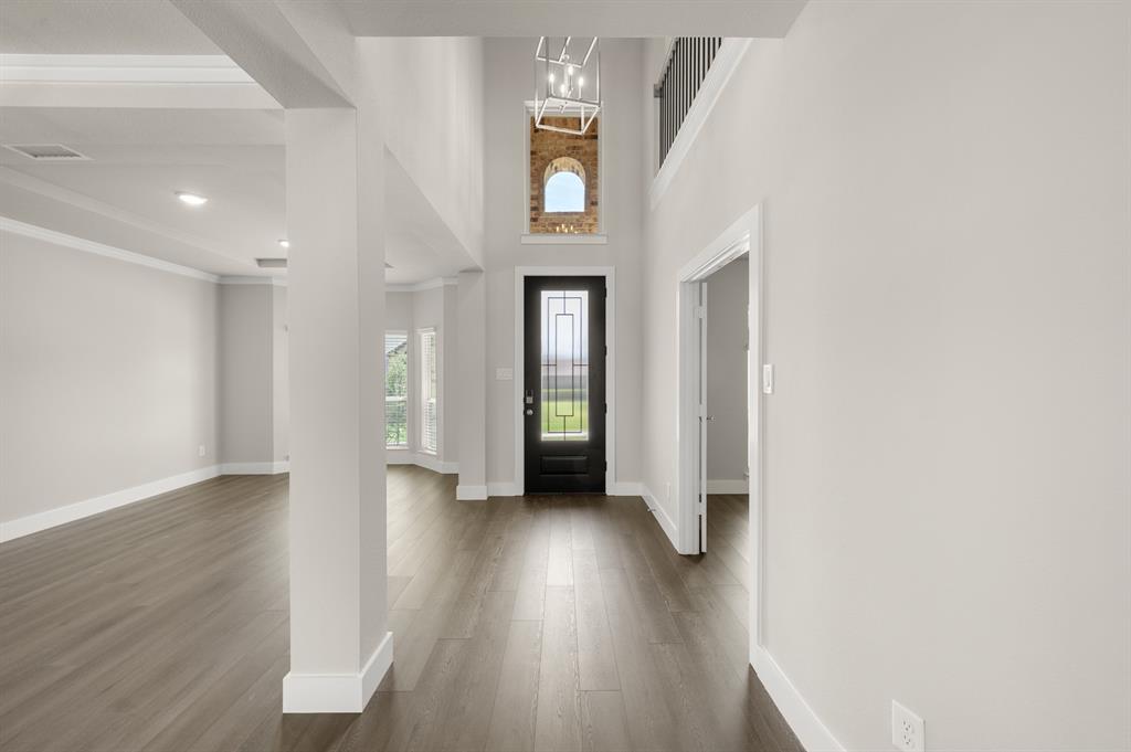 425 Newpark Boulevard Property Photo 3