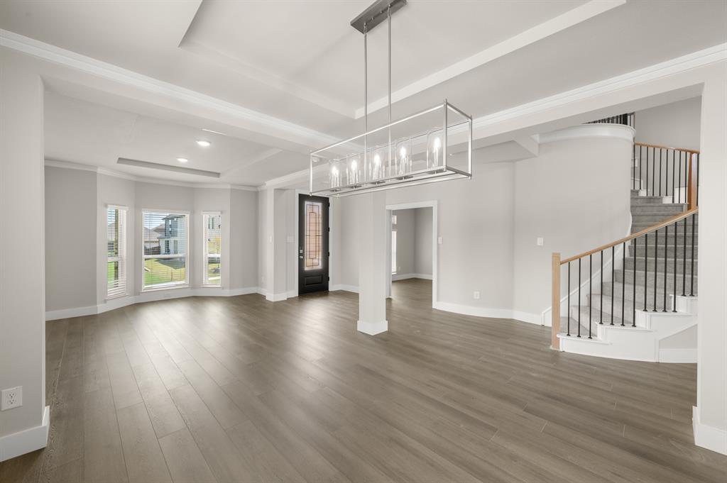 425 Newpark Boulevard Property Photo 6