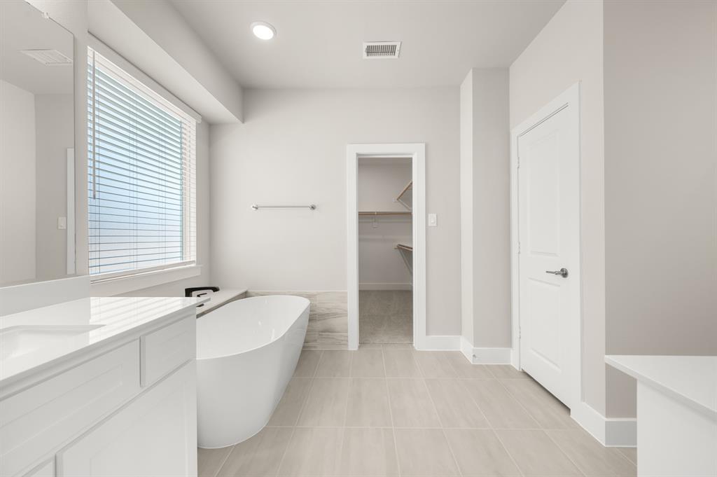425 Newpark Boulevard Property Photo 19