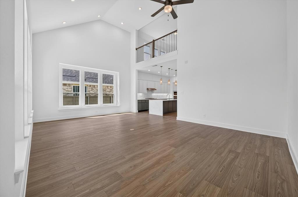 9813 Oak Glade Drive Property Photo 17