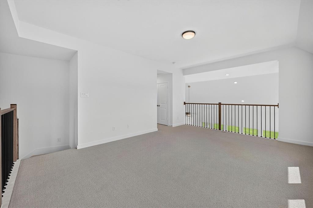 9813 Oak Glade Drive Property Photo 20