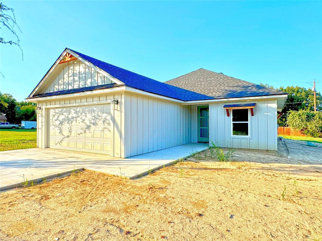 224 Hazelwood Drive Property Photo 1